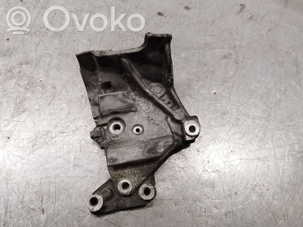 Peugeot 5008 Engine mounting bracket 