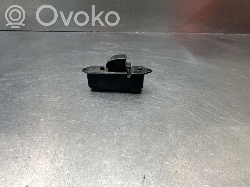 Mitsubishi Outlander Electric window control switch 