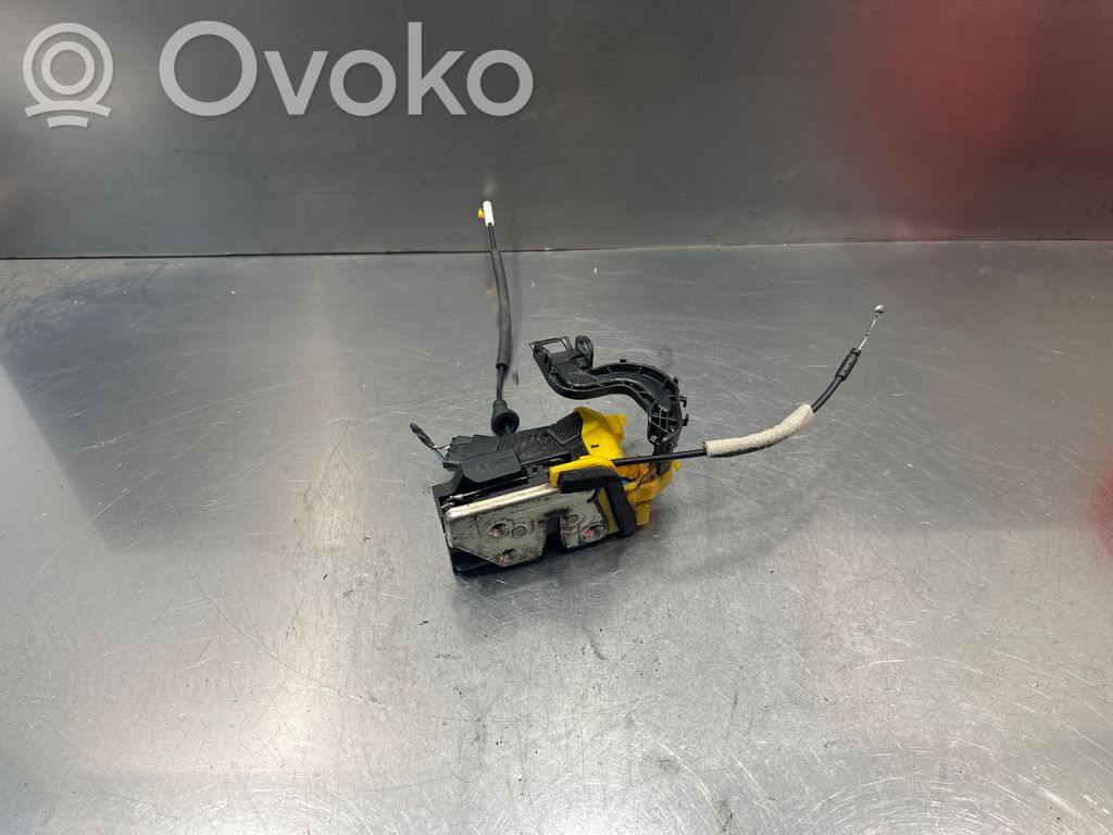 KIA Ceed Front door lock 