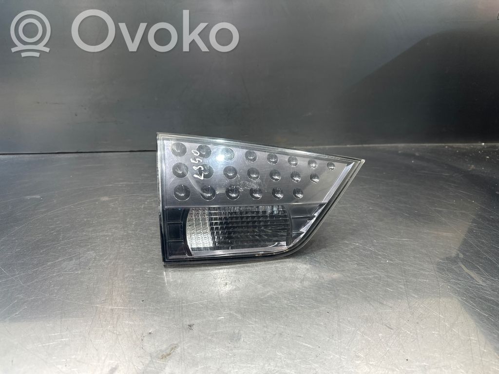 Lampy tylnej klapy bagażnika   1146356L