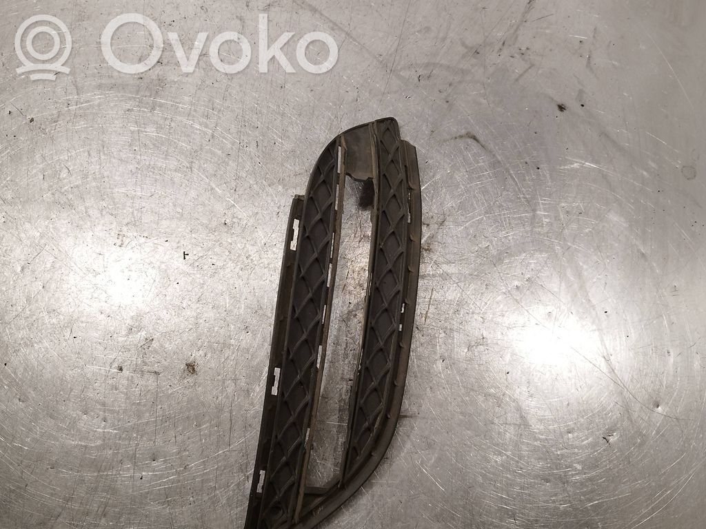 Mercedes-Benz B W246 W242 Kratka dolna zderzaka przedniego 