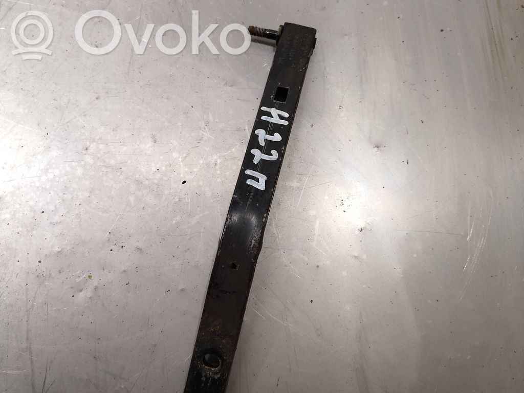 Audi A5 8T 8F Radiator support slam panel bracket 