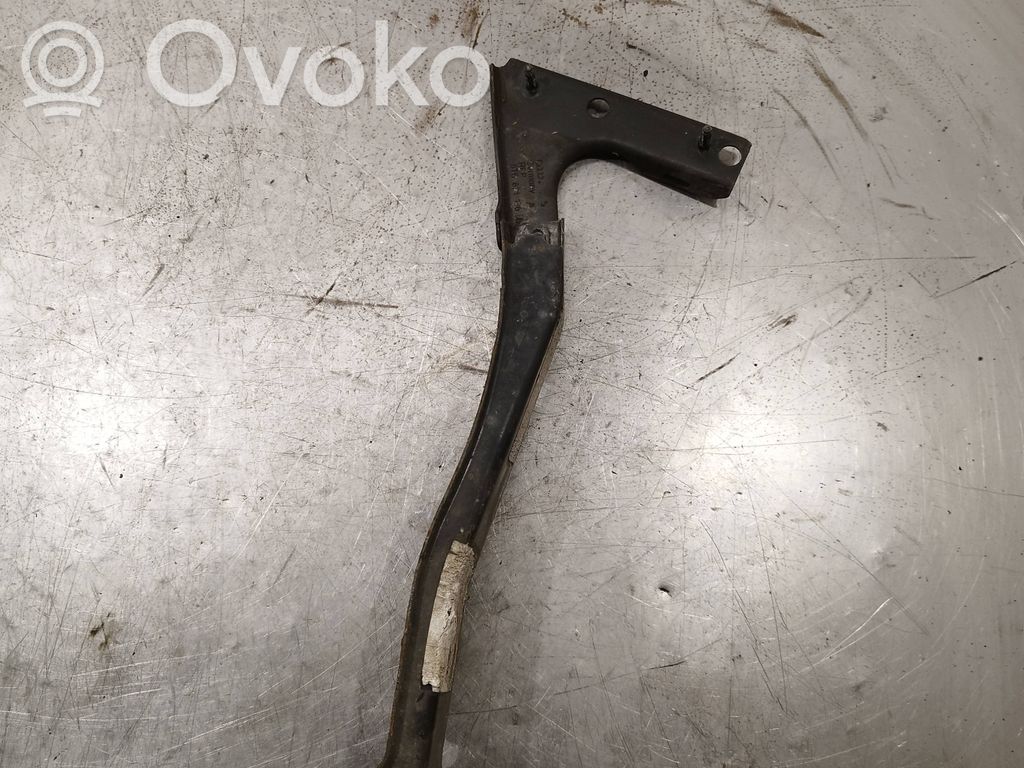 Audi A5 8T 8F Support de montage d'aile 