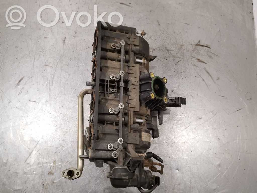Opel Corsa D Colector de admisión 