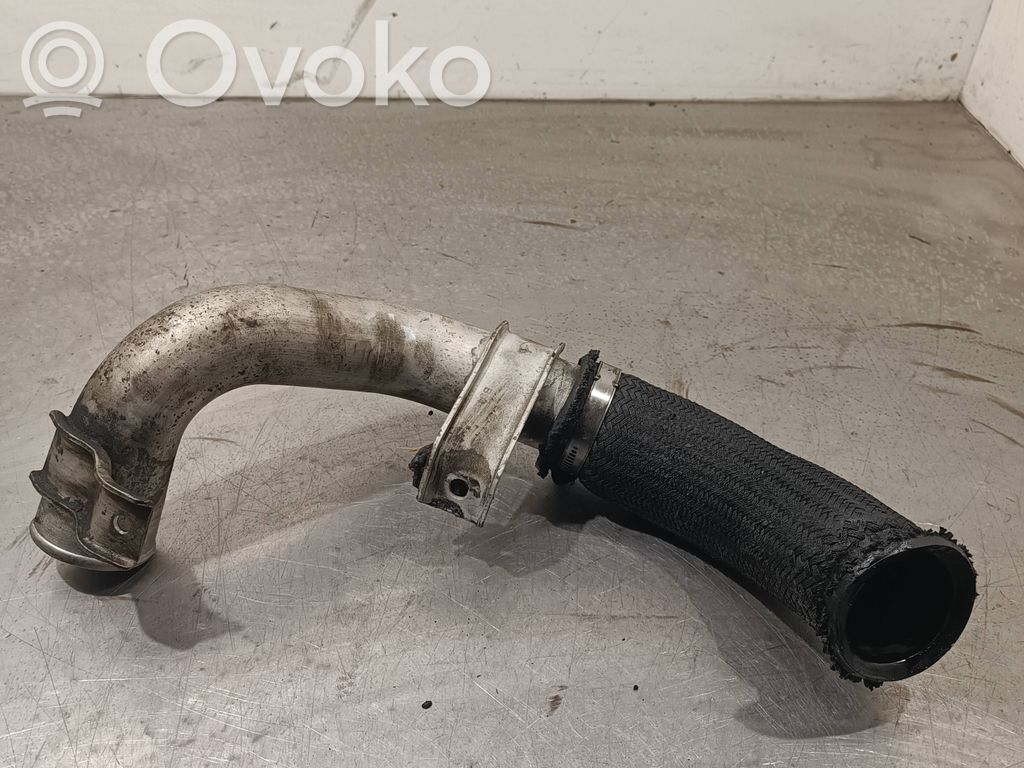 Intercooler hose/pipe
