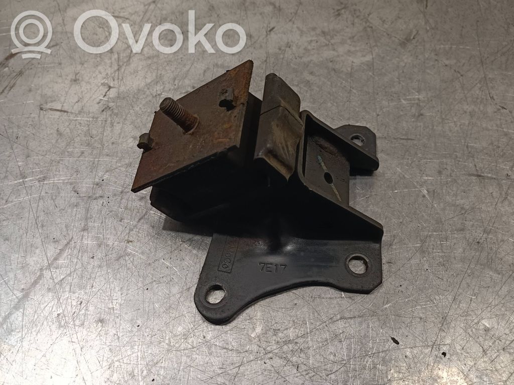 Peugeot 3008 I Dzinēja spilvens 