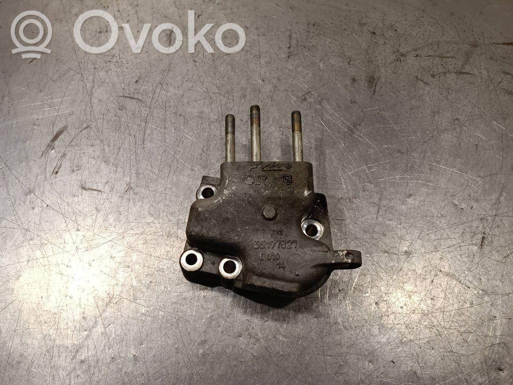 Engine mounting bracket   55197827