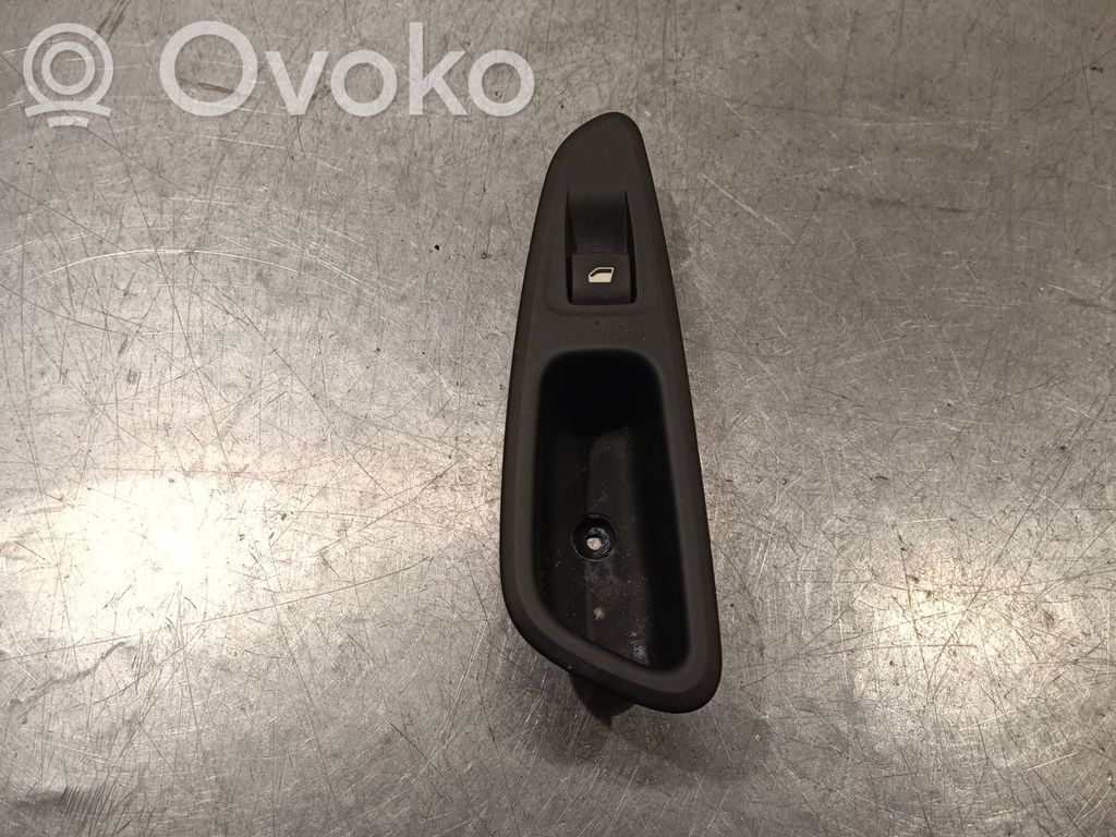 Peugeot 308 Electric window control switch 