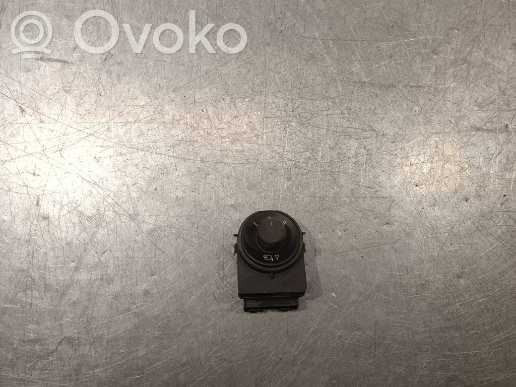 Opel Insignia A Wing mirror switch 