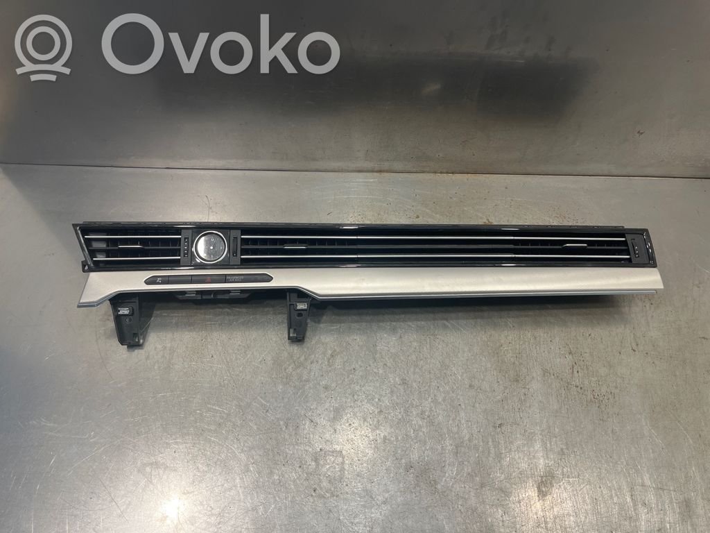 Volkswagen PASSAT B8 Dysze / Kratki środkowego nawiewu deski rozdzielczej 