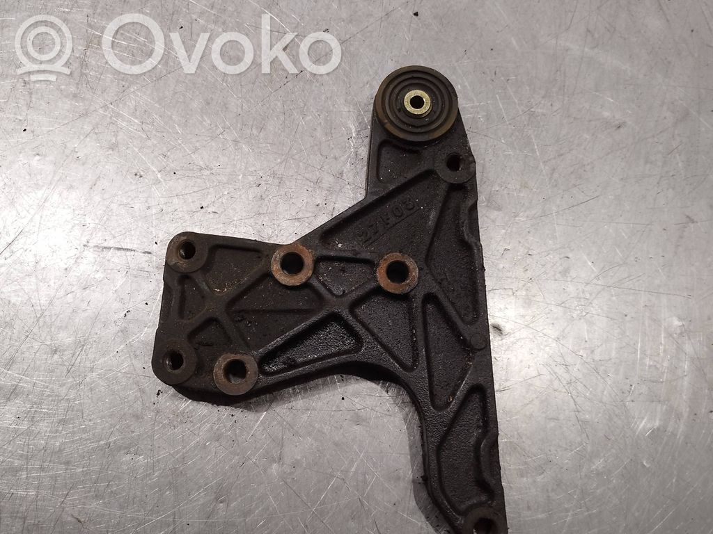 Land Rover Freelander Engine mounting bracket 