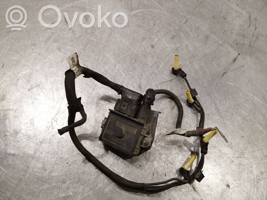 BMW 3 E90 E91 Glow plug pre-heat relay 