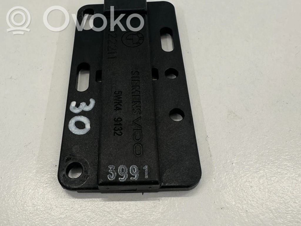 BMW 5 E60 E61 Keyless (KESSY) go control unit/module 