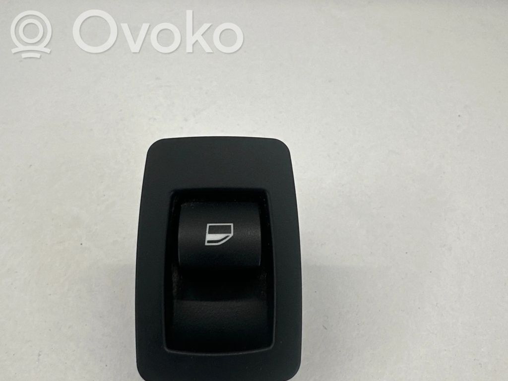 Electric window control switch   6945874,15939900,1597980015