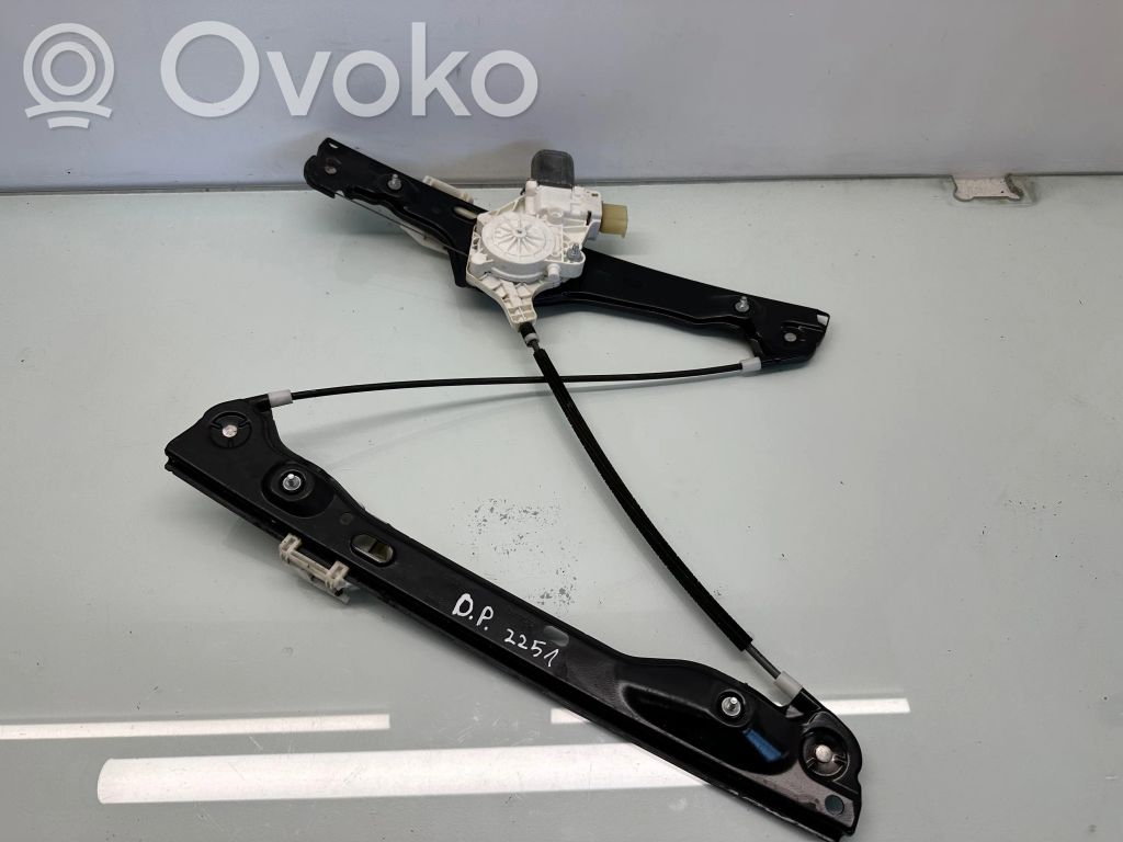BMW 3 E90 E91 Front door window regulator with motor 