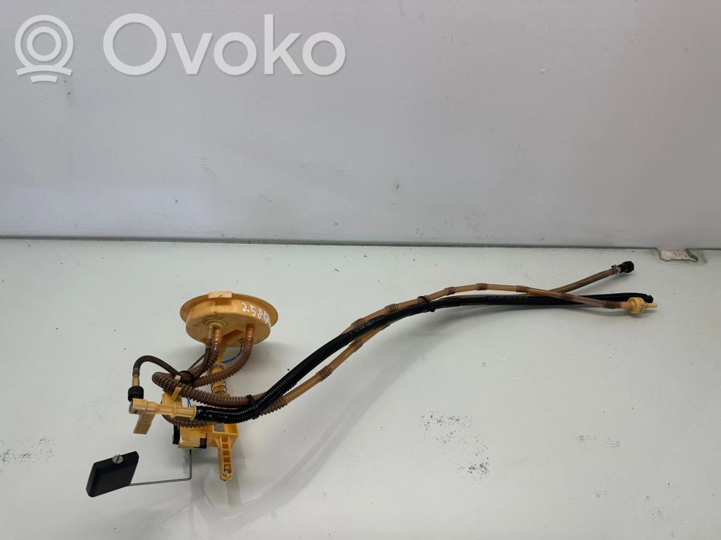 BMW 3 E90 E91 Fuel level sensor 