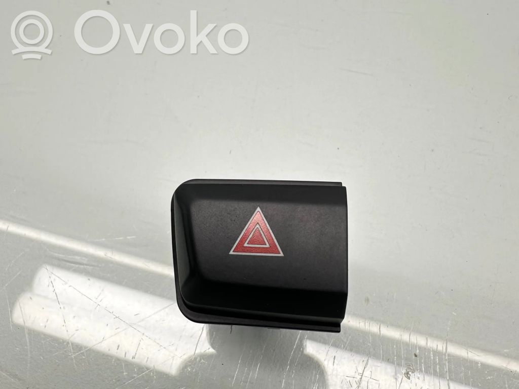 Peugeot 208 I Hazard light switch 