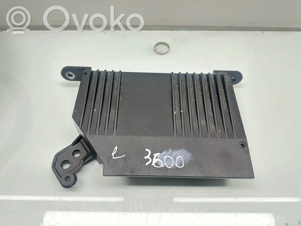 Volvo XC60 Wzmacniacz audio 