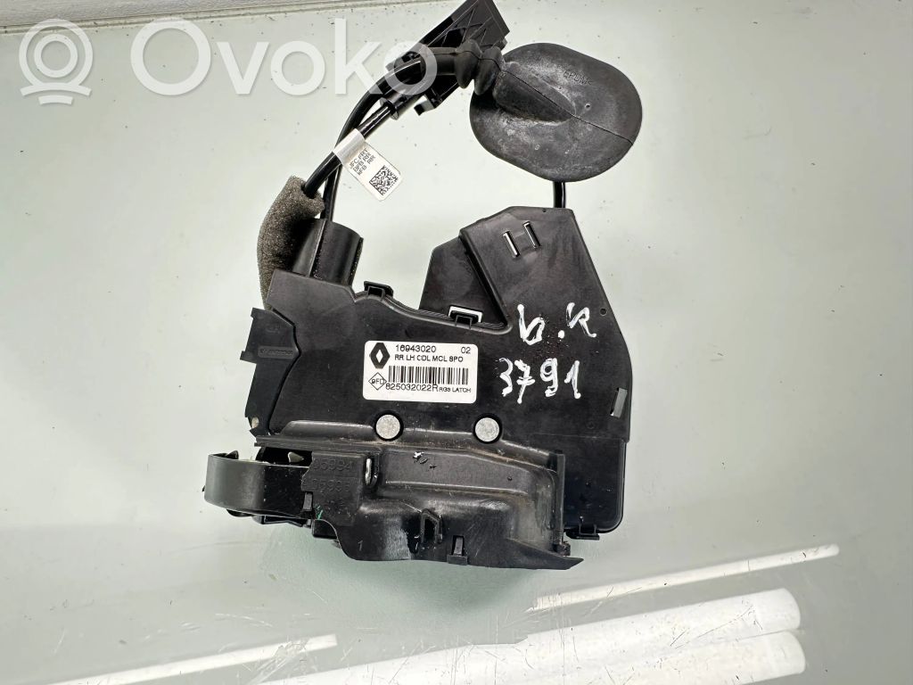 Renault Megane IV Rear door lock 