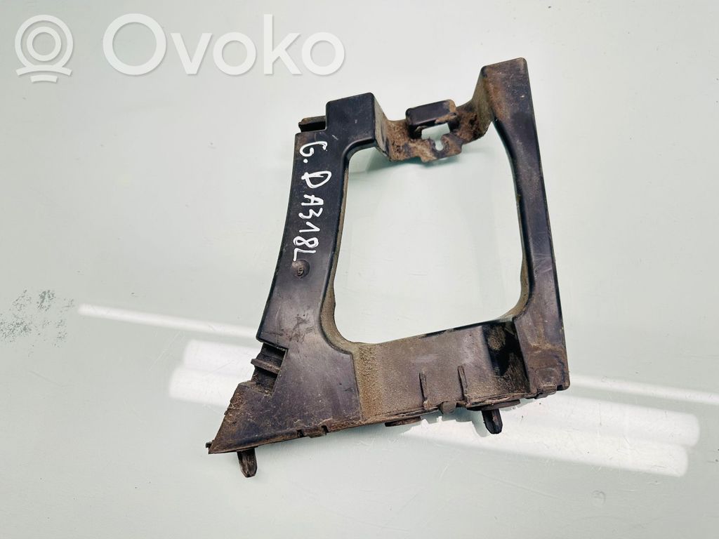 Citroen Jumpy Takapuskurin kannake 