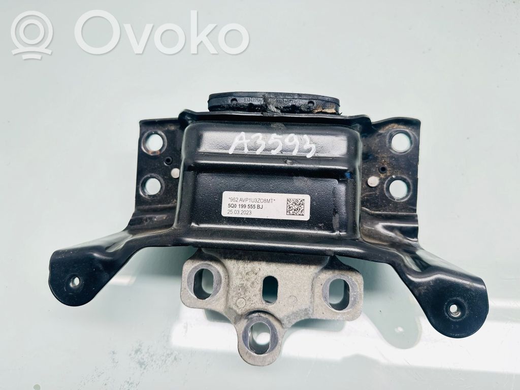 Engine mount bracket   5Q0199555BJ