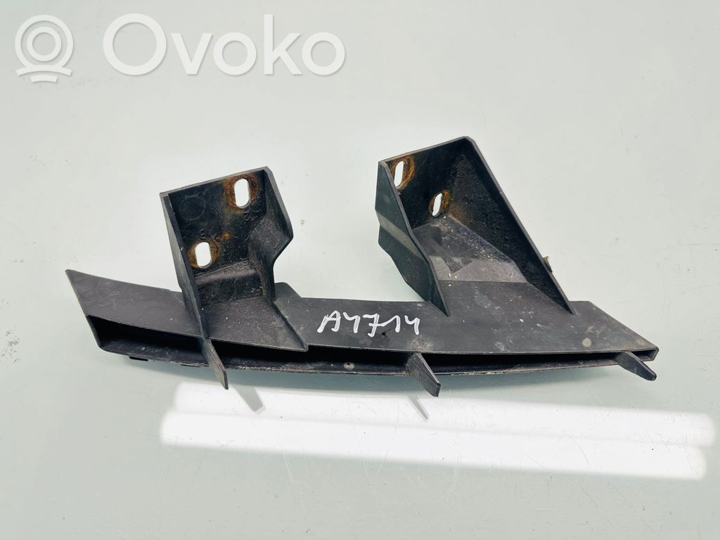 Audi Q7 4L Front bumper mounting bracket 