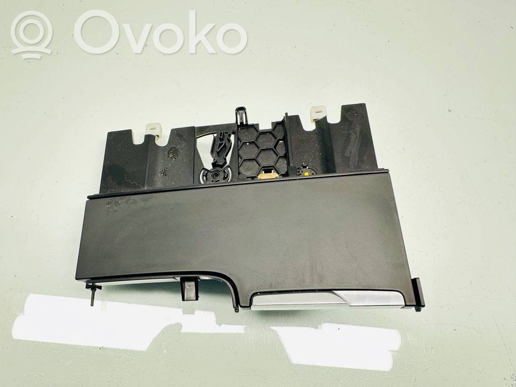 Volvo S90, V90 Ashtray (front) 
