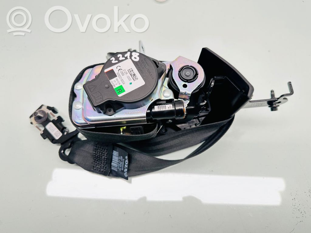 Volvo S90, V90 Cinturón delantero 