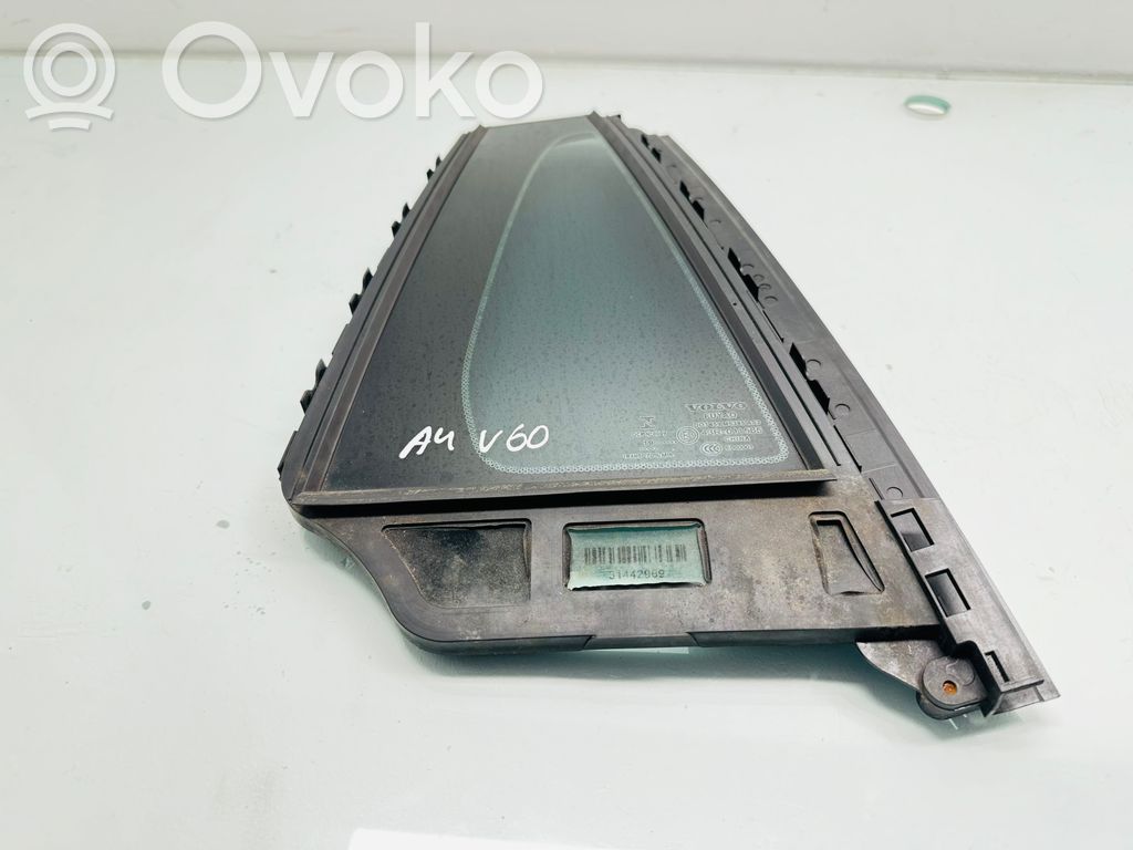 Volvo V60 Ventanilla de ventilación de la puerta trasera 