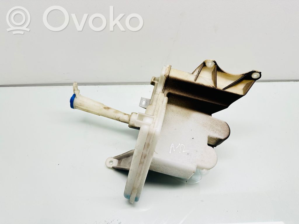 Toyota Auris E180 Langų skysčio bakelis 