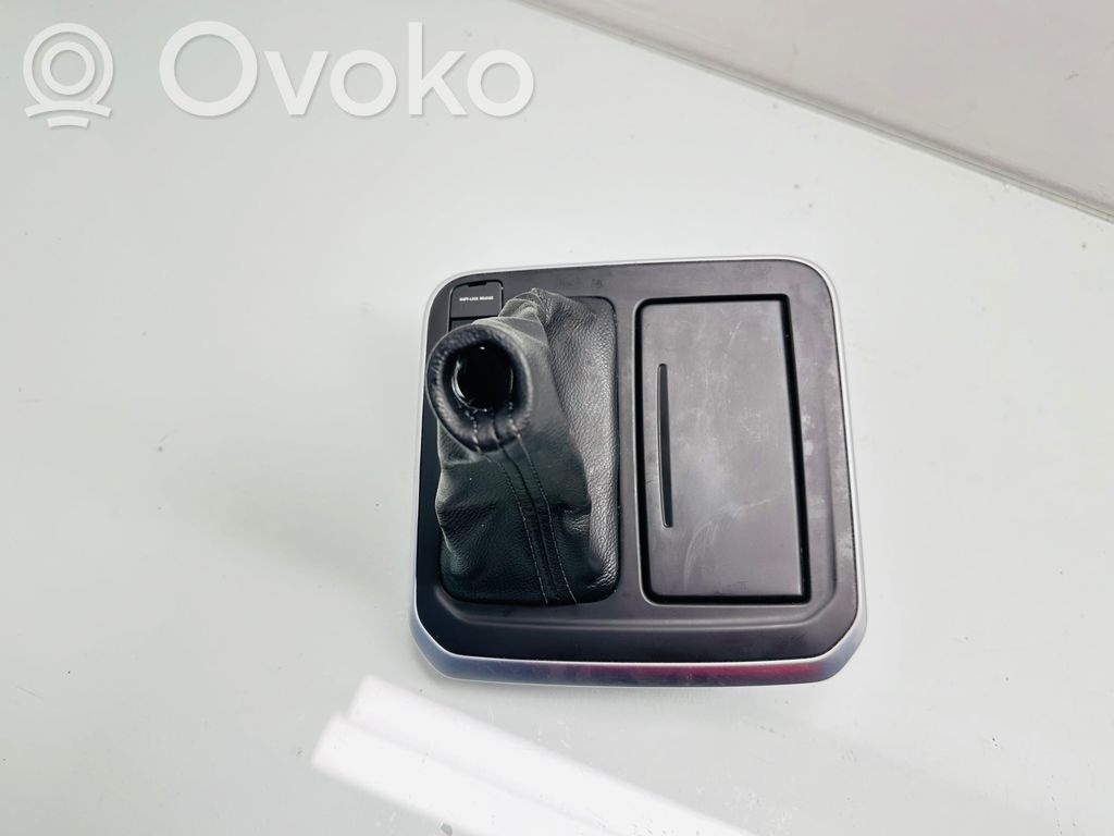 Renault Talisman Pavarų perjungimo svirties apdaila (oda, bumbulas) 