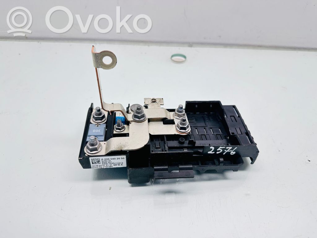 Ramka / Moduł bezpieczników   A2465402050,YAP2770912,1737380