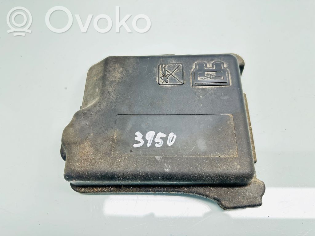Citroen C3 Fuse box cover 