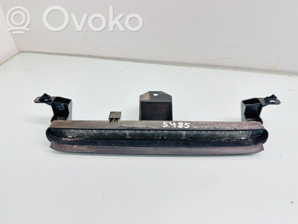 Volvo V70 Third/center stoplight 