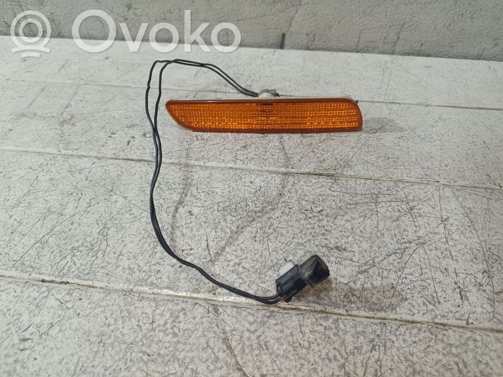 Volvo S40, V40 Front bumper turn signal 