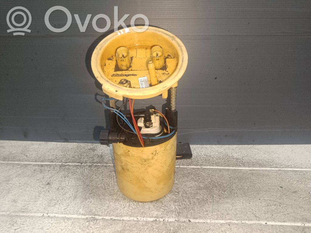 BMW 1 E81 E87 Polttoainesäiliön pumppu 