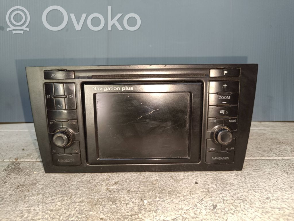 Panel / Radioodtwarzacz CD/DVD/GPS   4B0035192L
