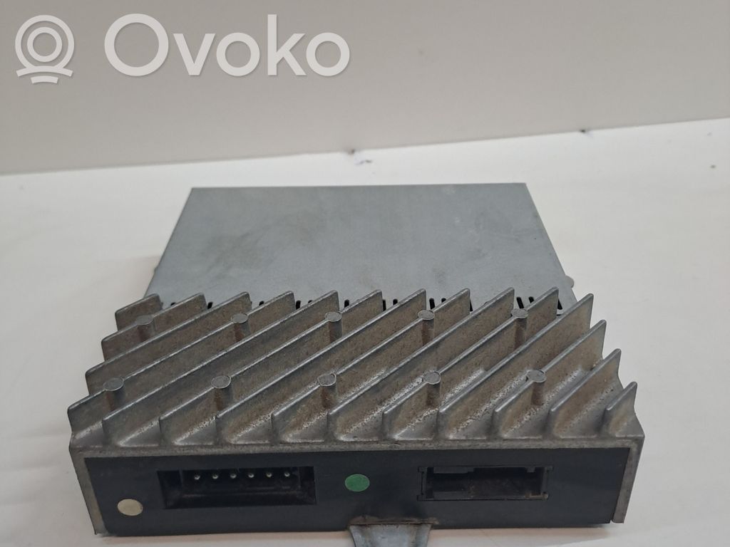 BMW 5 E39 Sound amplifier 