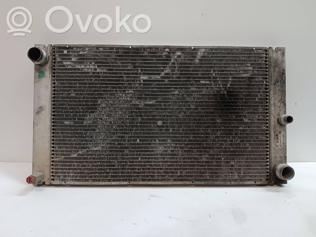 BMW 5 E60 E61 Dzesēšanas šķidruma radiators 
