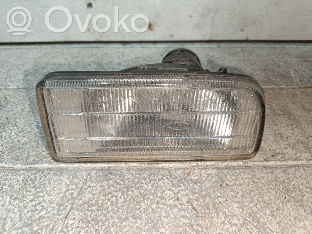 Miglas lukturis priekšā   8357398