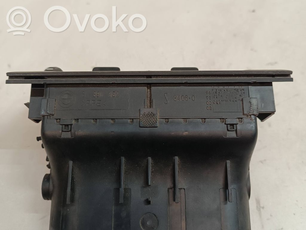 BMW 5 E39 Rejilla de ventilación central del panel 