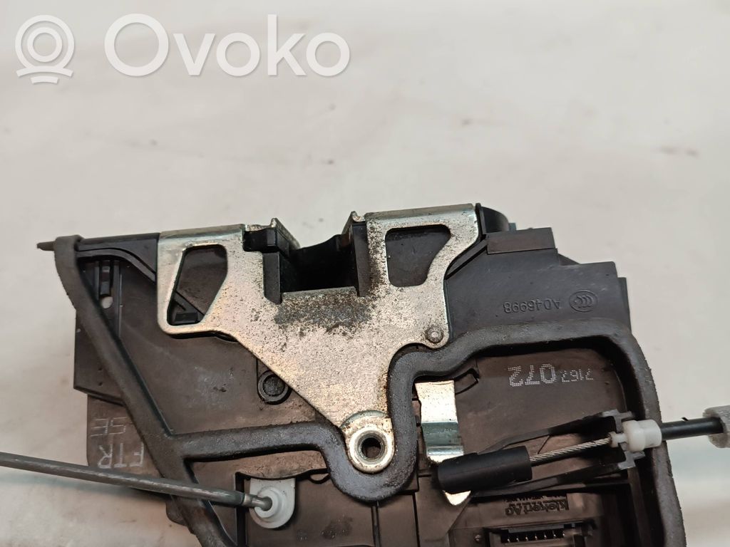 Serrure de porte avant   7167072