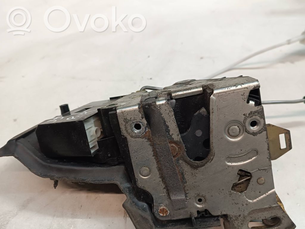 Etuoven lukko   82350959