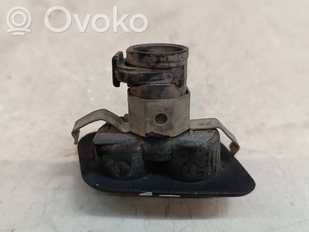 Headlight washer spray nozzle   9405