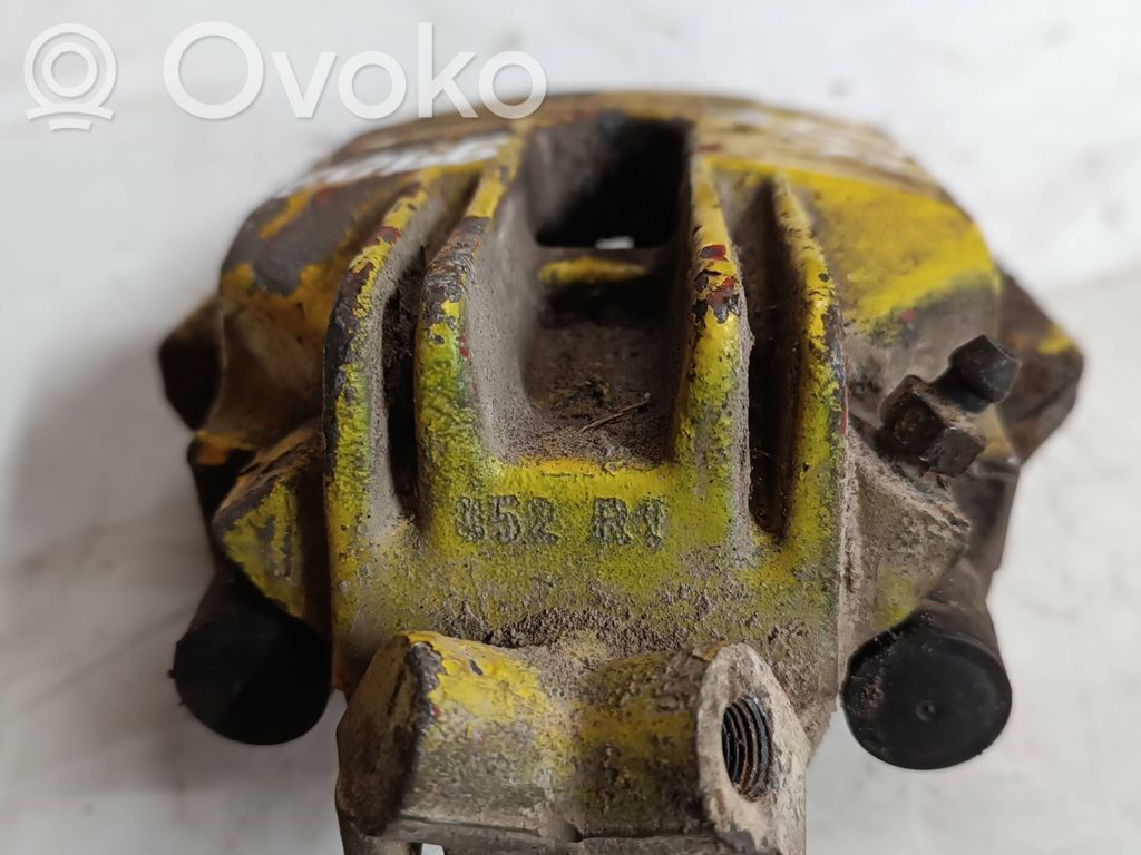 Rear brake caliper   9903
