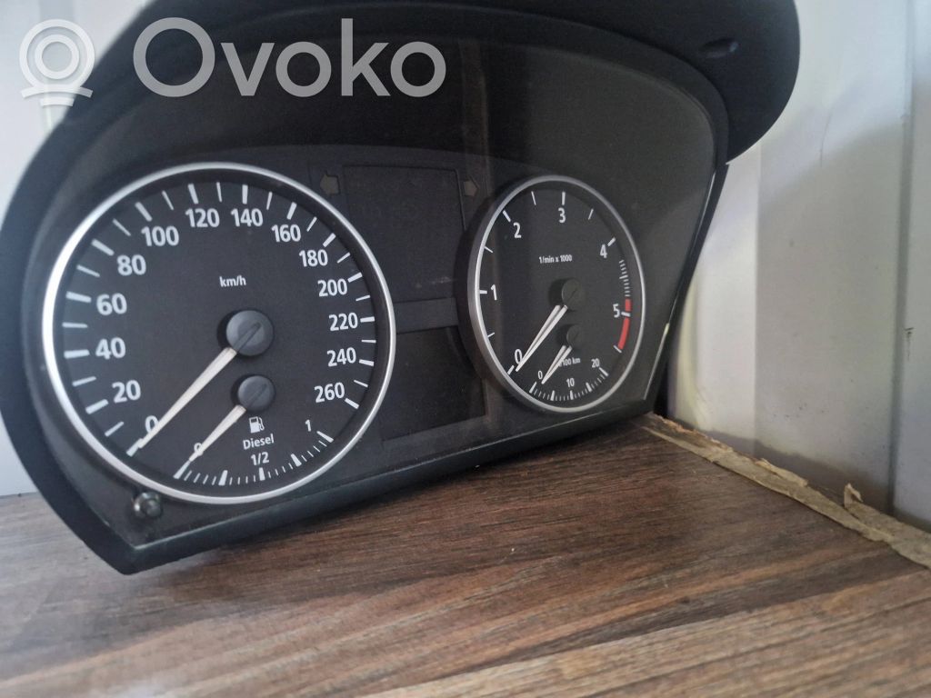 BMW 3 E90 E91 Spidometrs (instrumentu panelī) 