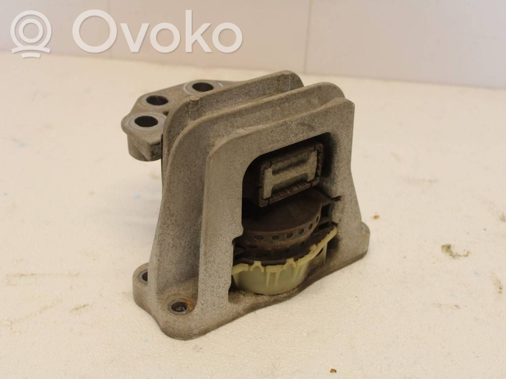 Engine mount bracket   GK216F012CC,08122020