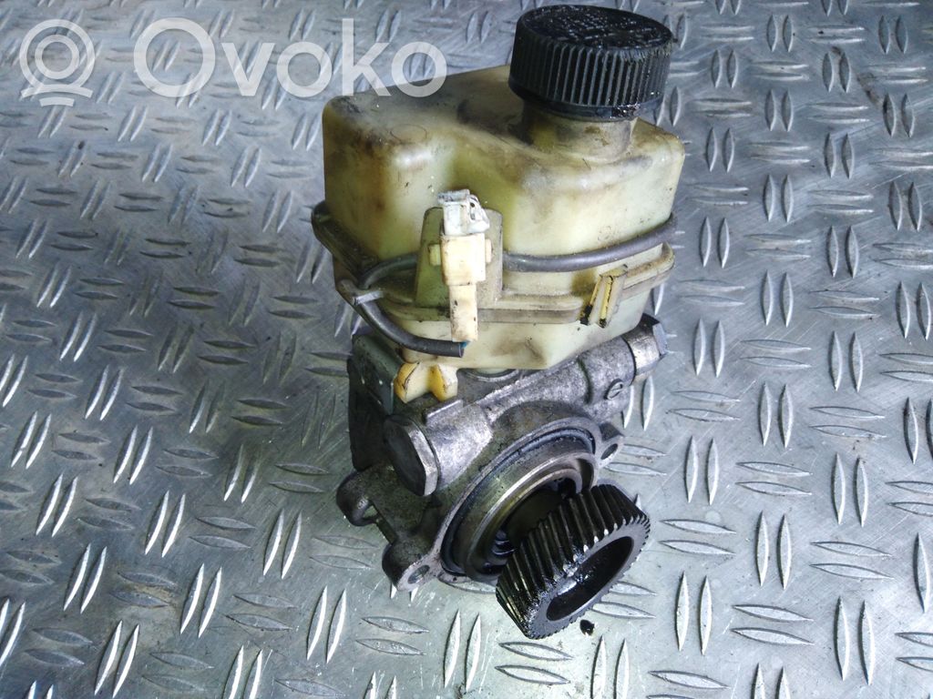 Power steering pump   GR3D