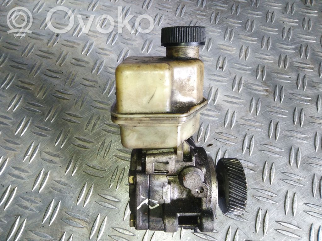 Mazda 6 Vairo stiprintuvo siurblys 