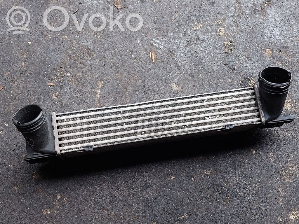 BMW 1 E81 E87 Interkūlerio radiatorius 